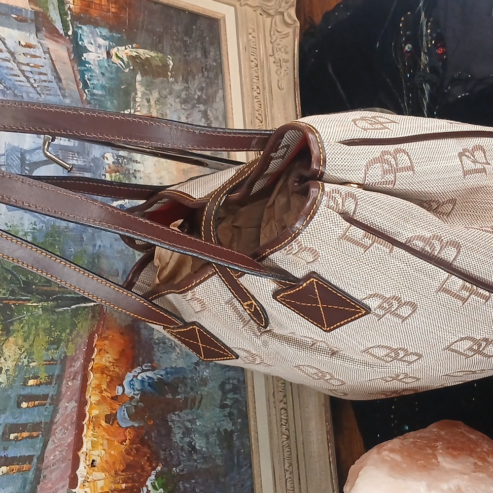 Dooney & Bourke Tan and Brown Tote Bag with Signature Monogram - Picture 11 of 12